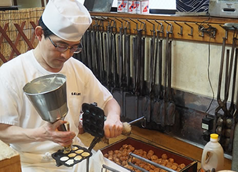 重盛永信堂は創業100周年を迎える人形焼の老舗です