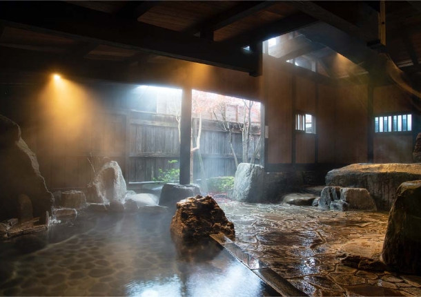 美肌の湯「平山温泉」の温泉水を使用