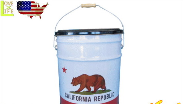 【アメリカン雑貨】オイル缶【カリフォルニア】 【CALIFORNIA REPUBLIC】【小物入れ】【ゴミ箱】【バケツ】【BUCKET】【雑貨】【アメリカ雑貨】【アメリカ】【USA】【かわいい】【おしゃれ】