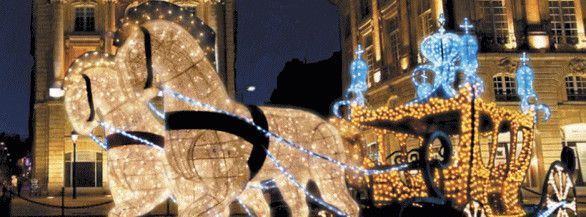 【イルミネーション】LED クリスタル 馬車【キングゴールド】【馬車】【3D】【大型用品】【クリスマス】【イルミネーション】【電飾】【装飾】【飾り】【パーティ】【イベント】【光】【LED】【モチーフ】【かわいい】今年もかわいいイルミネーションで飾り付け