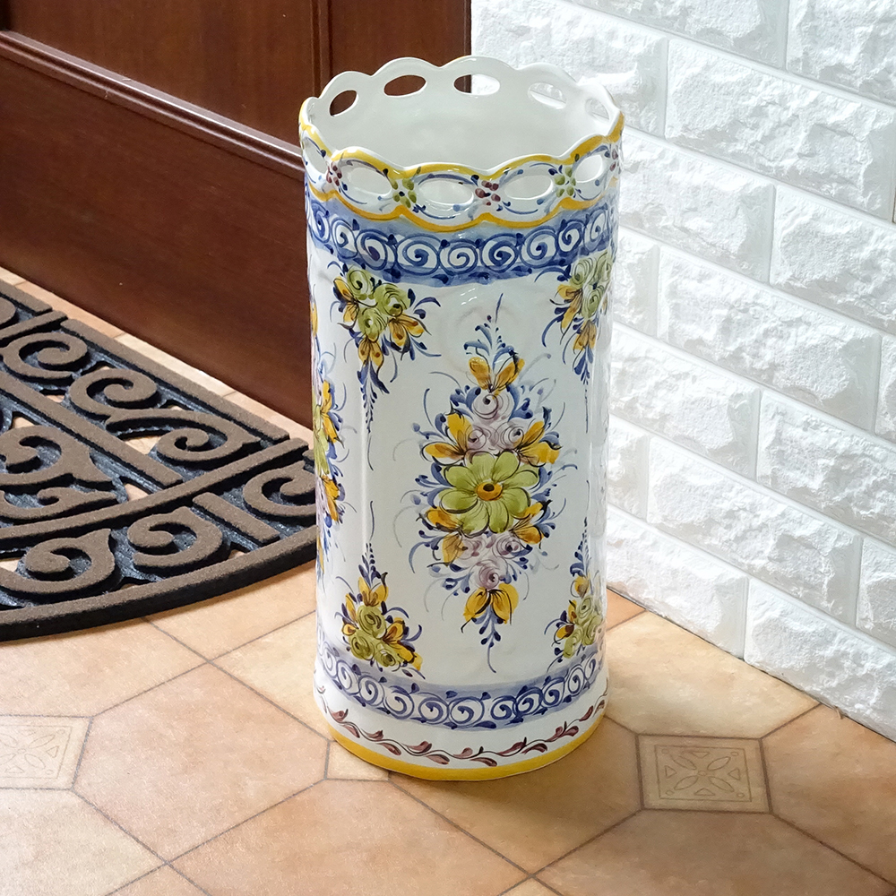 楽天市場】ポルトガル製 陶器 傘立て レース 花柄 マルチカラー 白 黄 