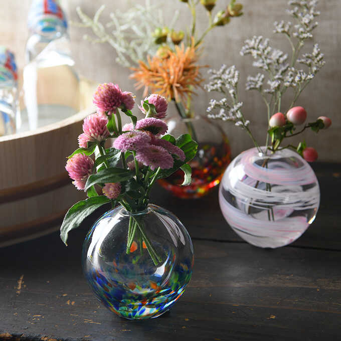 津軽びいどろ 花瓶 一輪挿し ガラス 夏祭りの水風船 夜祭 日本製 ガラス花瓶 おしゃれ ヨーヨー インテリア 一輪挿し ガラス | ガーデン用品屋さん