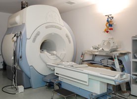 骨盤の痛みの原因を調べるMRI検査