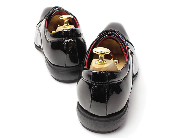 【楽天市場】結婚式 靴 黒エナメル 新郎 靴 結婚式 タキシード エナメル ドレスシューズ メンズ 黒エナメル [ 新郎 小物 紳士靴
