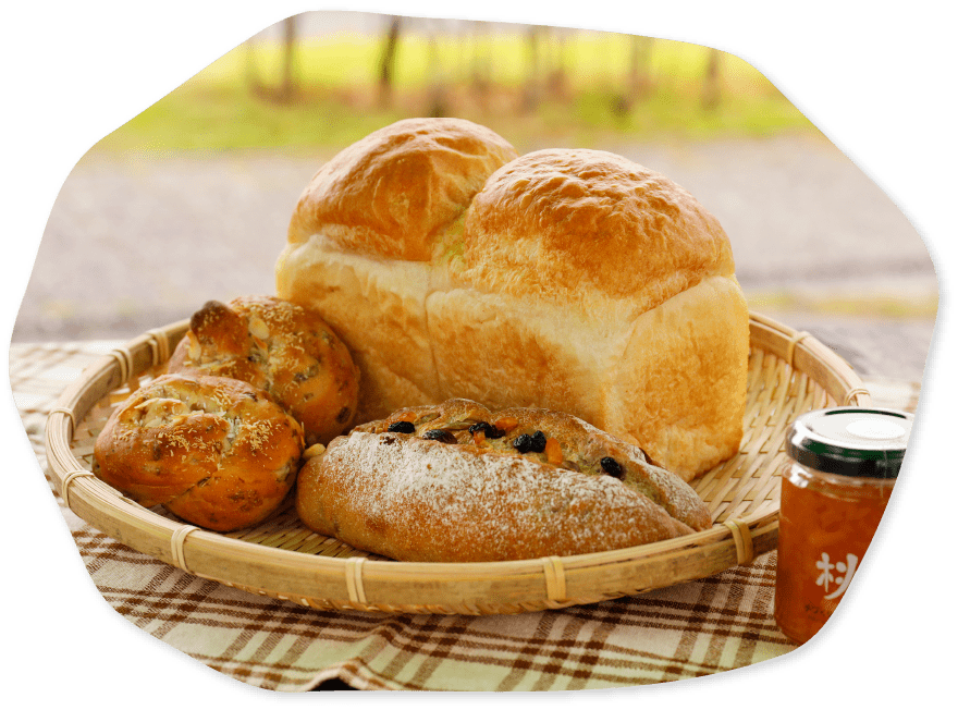 無添加・天然酵母パン（3〜5種類）と手作り桃ジャムセット