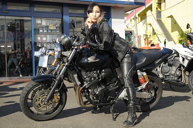かわす 視線 賞 バイク 女子 服装 冬 H3n8 Org