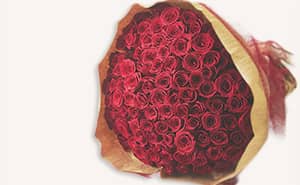 リンクフローリスト 赤いバラ100本の花束