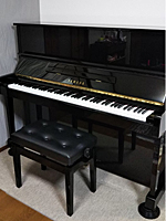 ヤマハピアノ　U10A
