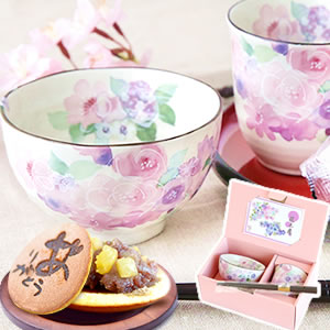 
母の日　2023　茶碗（花ピンク） 和菓子どら焼き お菓子付きセット
