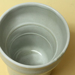 【日本製】陶器製二重構造・キーポ焼酎カップ（粉引）