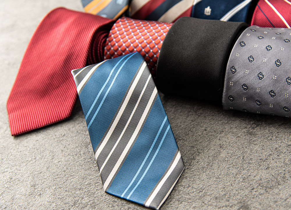 ネクタイのオシャレな柄はこれで決まり 失敗しないネクタイの選びかた スタイルイコール